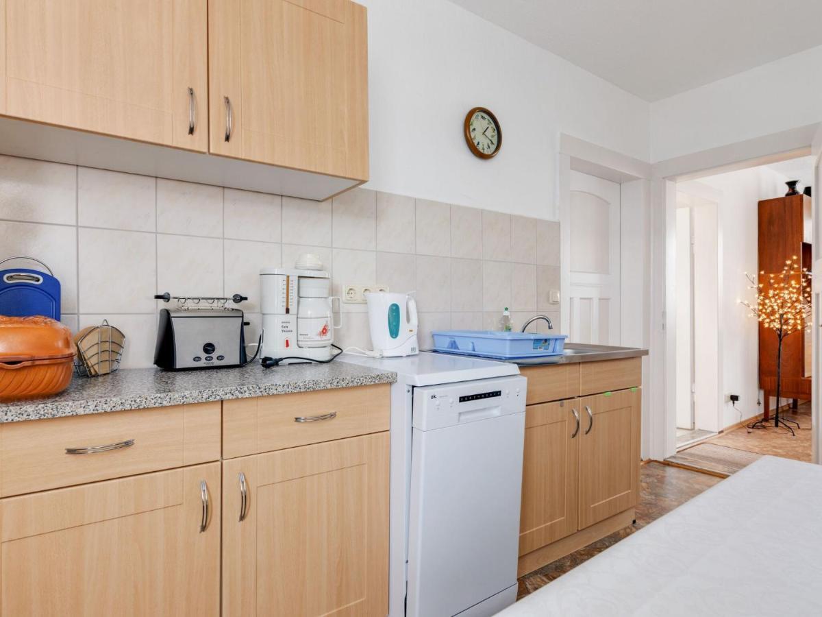 Cozy Apartment In Altenfeld With Garden Exteriör bild