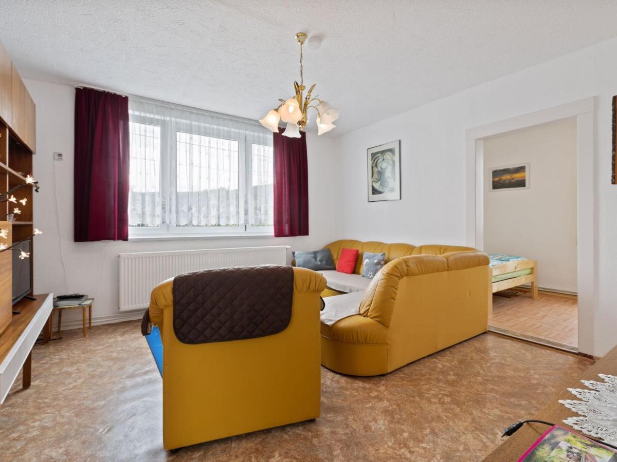 Cozy Apartment In Altenfeld With Garden Exteriör bild