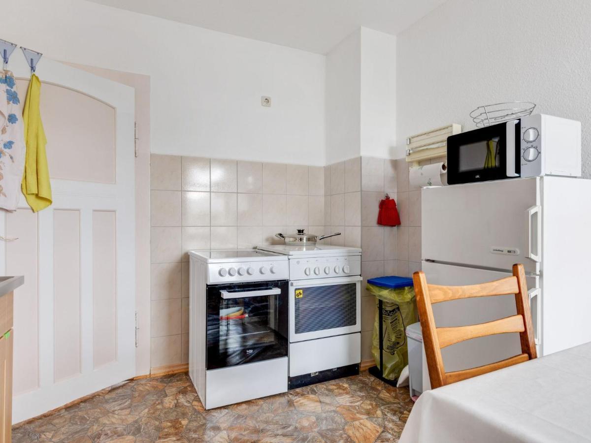 Cozy Apartment In Altenfeld With Garden Exteriör bild