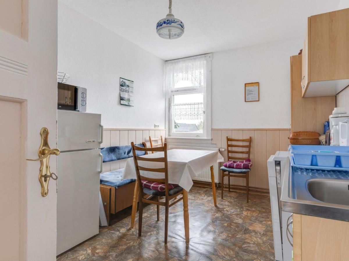 Cozy Apartment In Altenfeld With Garden Exteriör bild