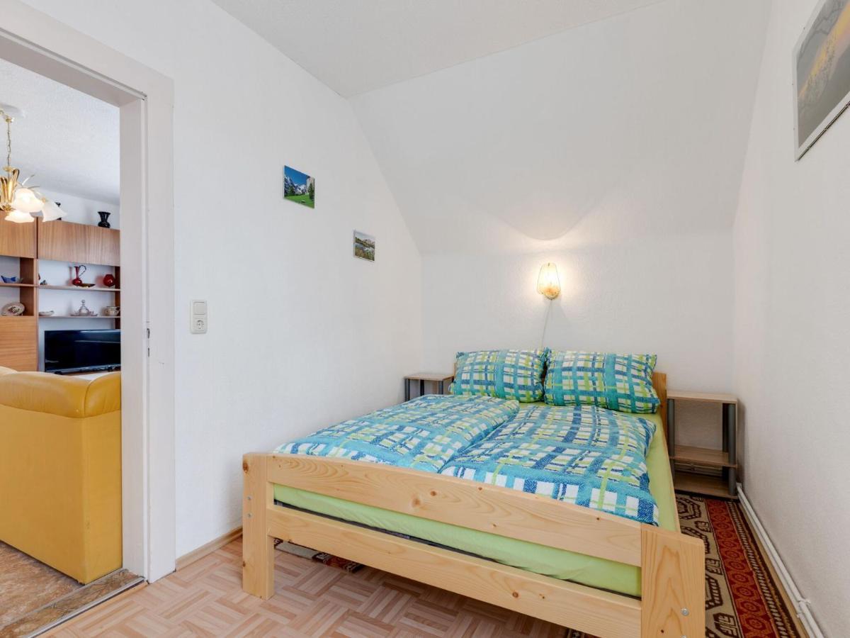 Cozy Apartment In Altenfeld With Garden Exteriör bild