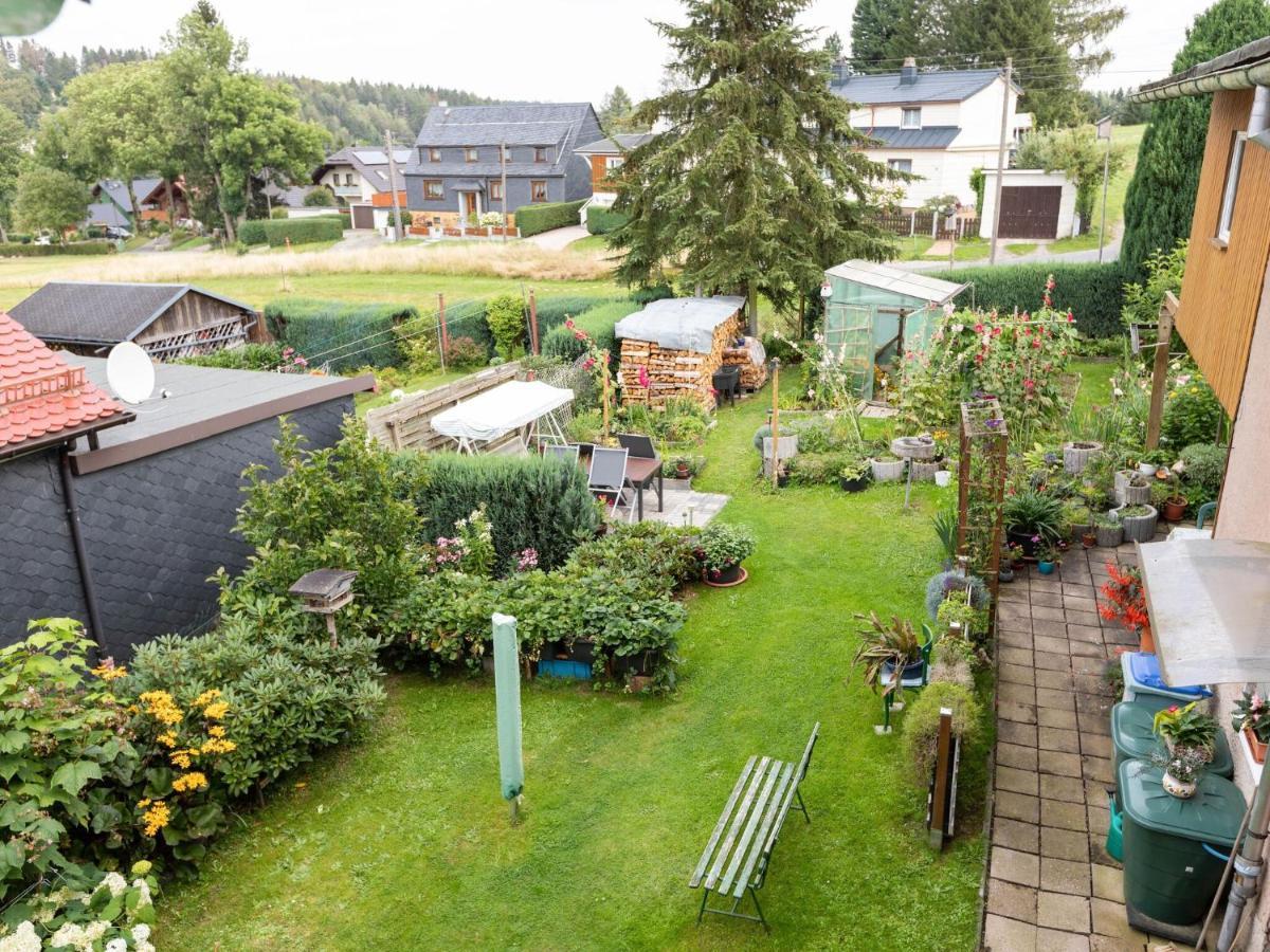 Cozy Apartment In Altenfeld With Garden Exteriör bild
