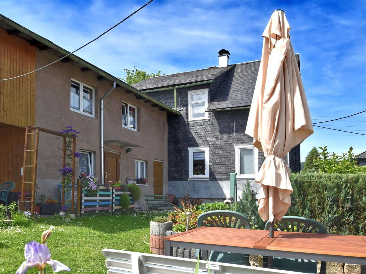 Cozy Apartment In Altenfeld With Garden Exteriör bild
